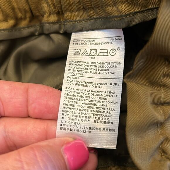 Banana Republic olive green elastic waistband pull on pants Size M EUC - Picture 8 of 8